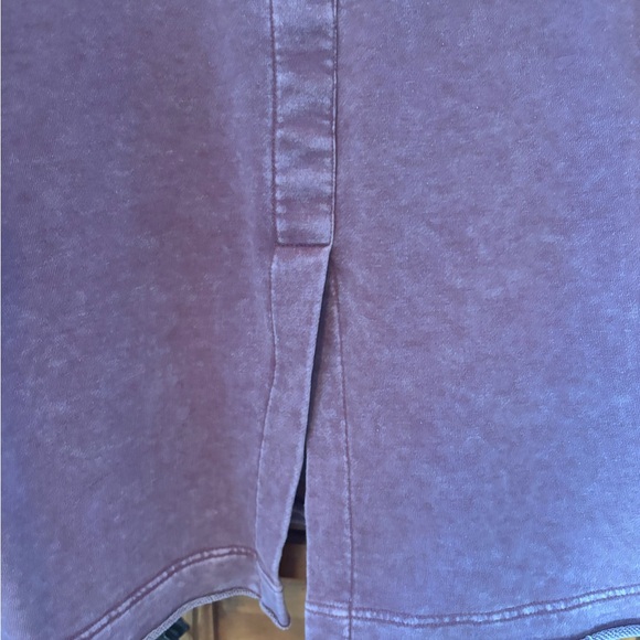 Easel Mauve V-Neck Sweatshirt - Picture 4 of 4